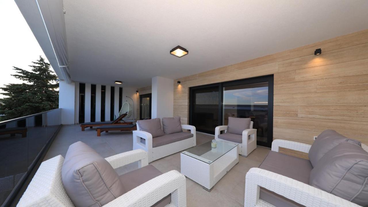 Adastra Apartments มาสเลนีซา ภายนอก รูปภาพ