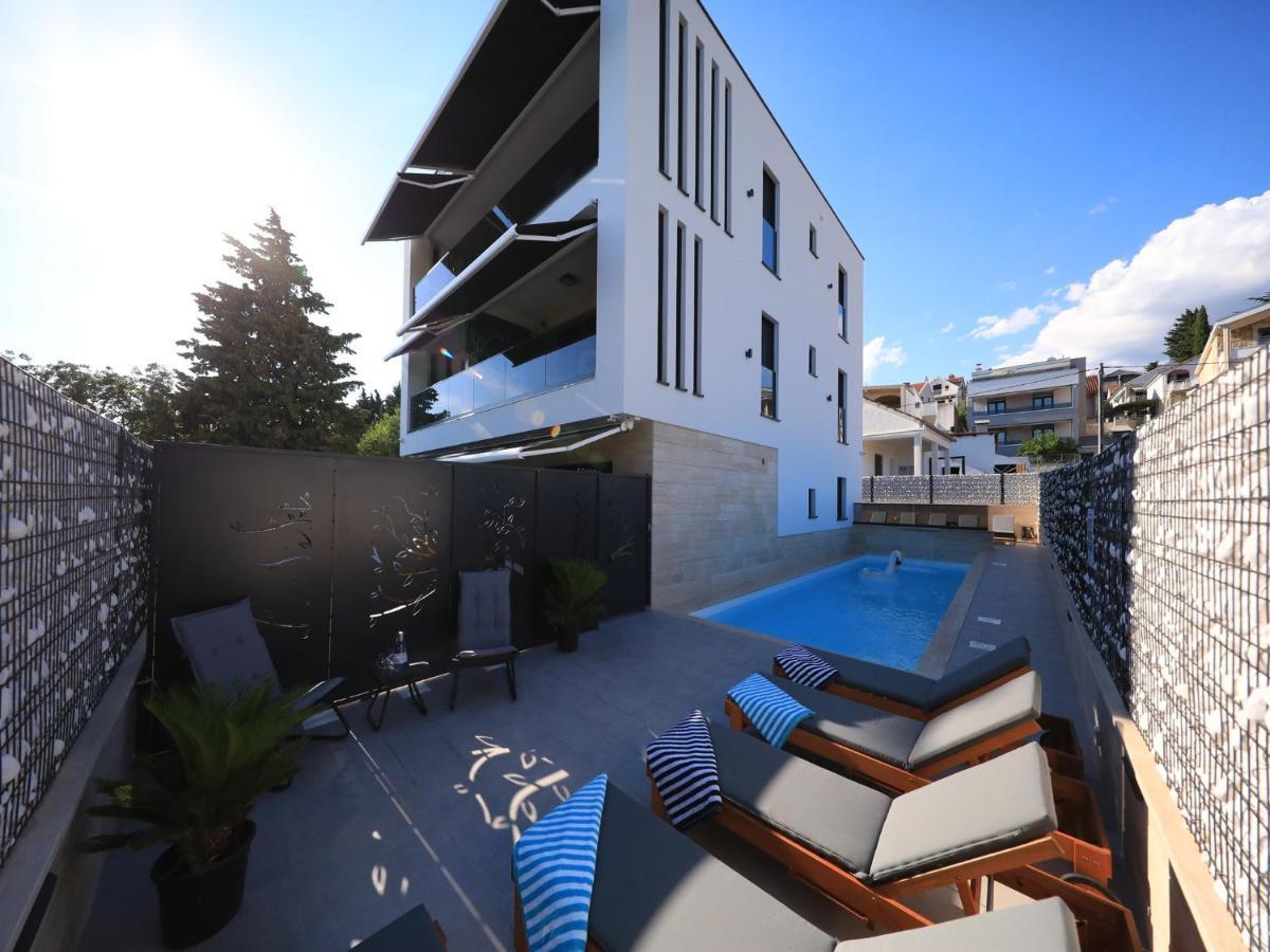 Adastra Apartments มาสเลนีซา ภายนอก รูปภาพ
