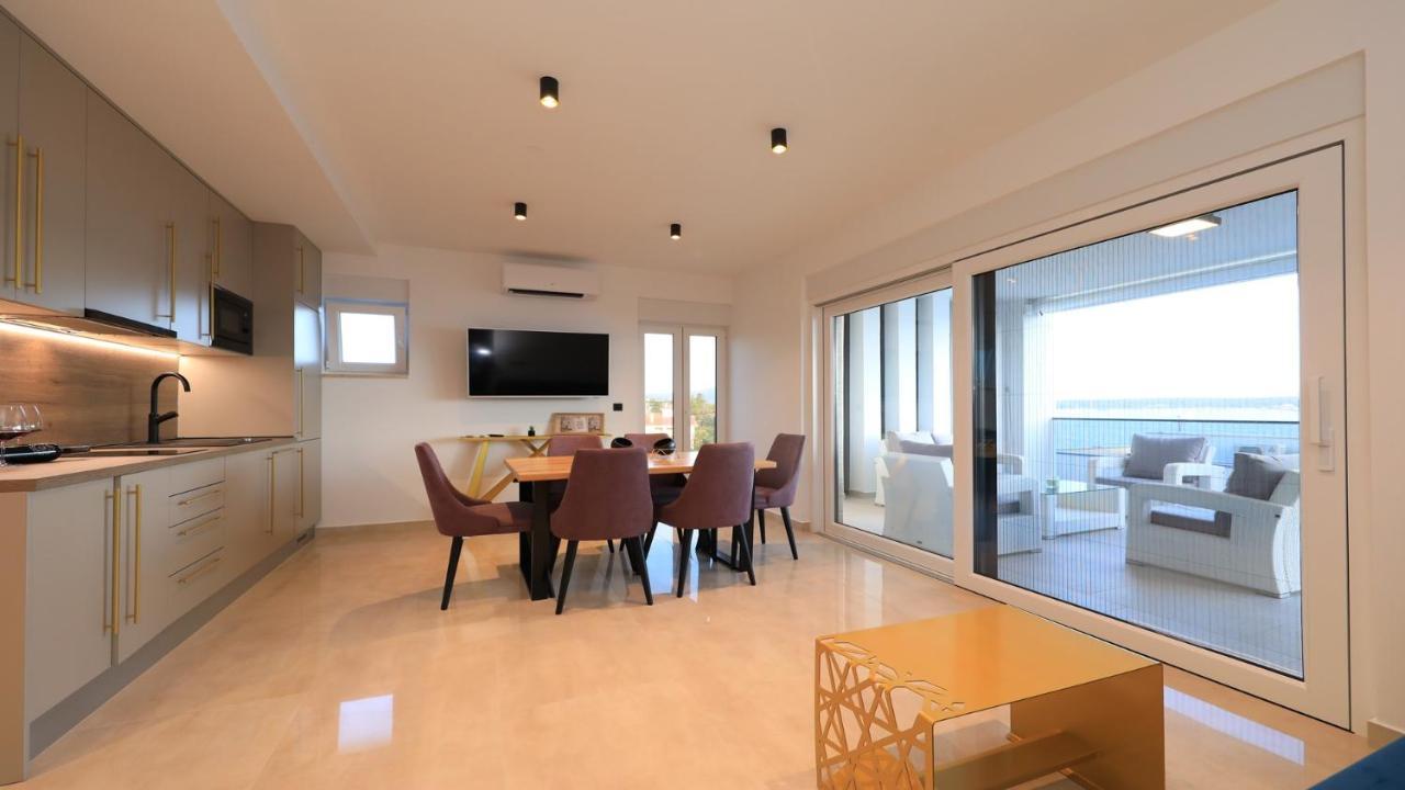 Adastra Apartments มาสเลนีซา ภายนอก รูปภาพ