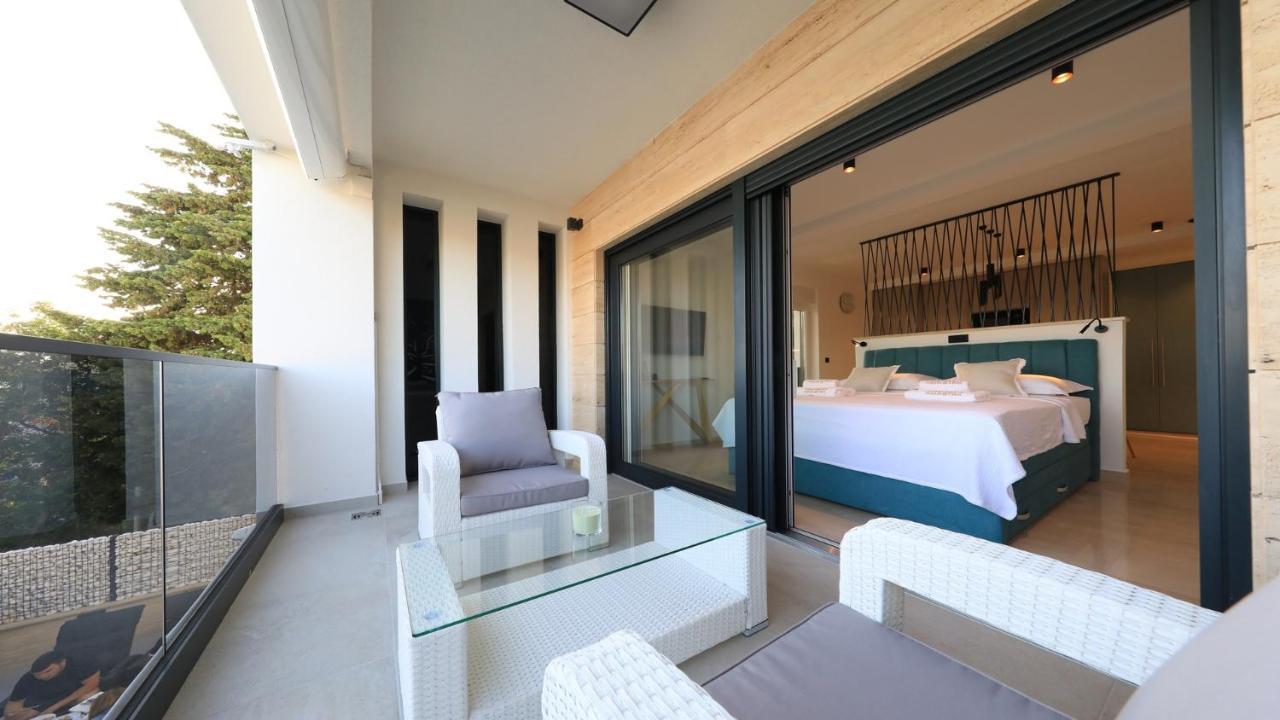 Adastra Apartments มาสเลนีซา ภายนอก รูปภาพ