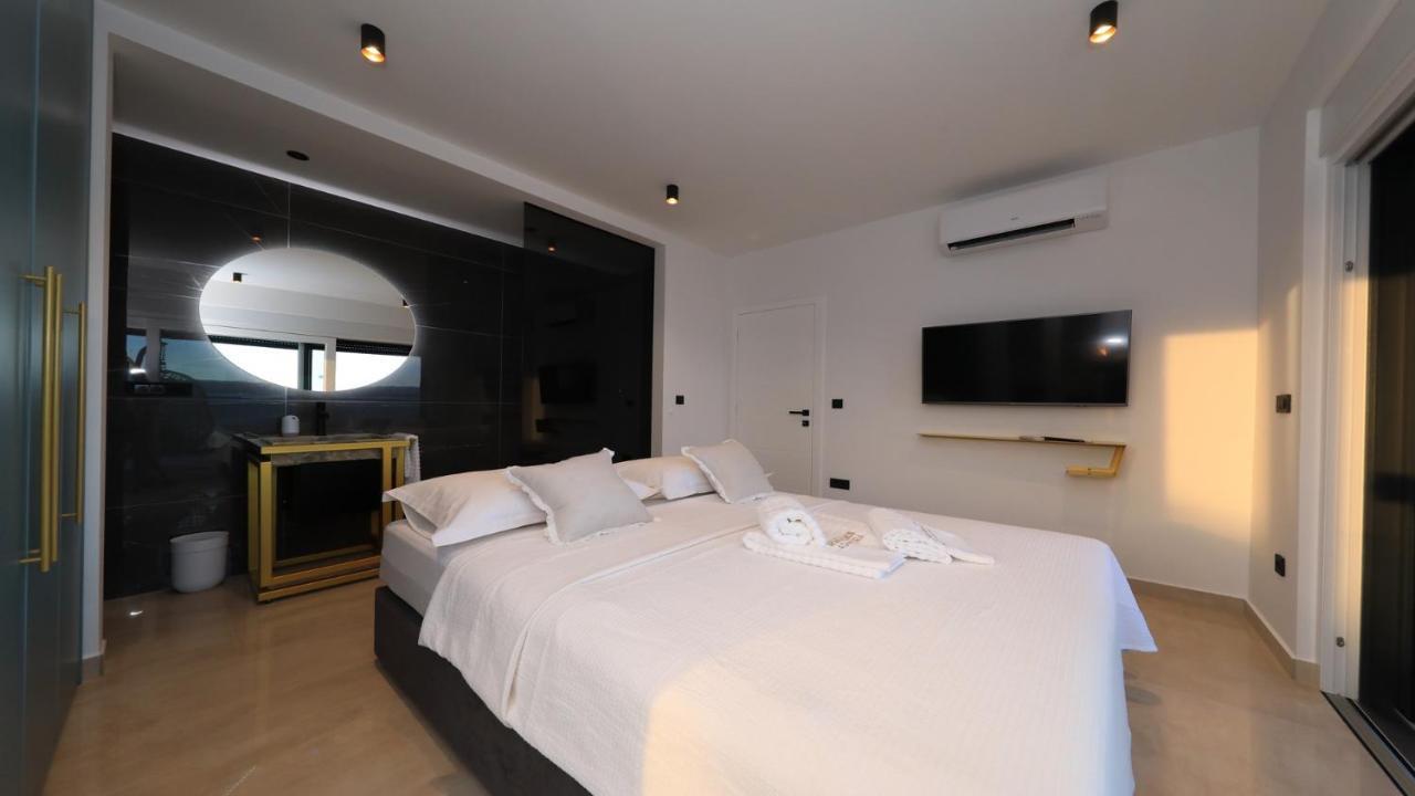 Adastra Apartments มาสเลนีซา ภายนอก รูปภาพ