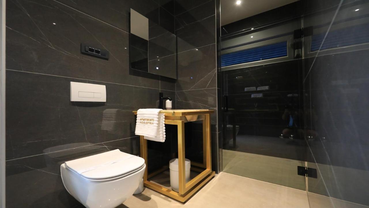 Adastra Apartments มาสเลนีซา ภายนอก รูปภาพ